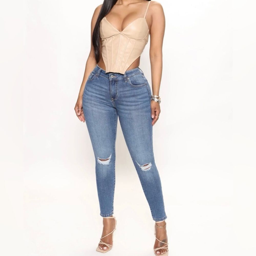 Fashion Nova Showstopper Stretch Skinny Jeans - Medium Wash size 5